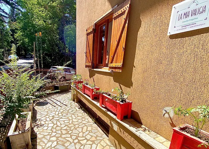 La Mia Valigia “casetta Fragolina” * קמיליאטלו סילאנו